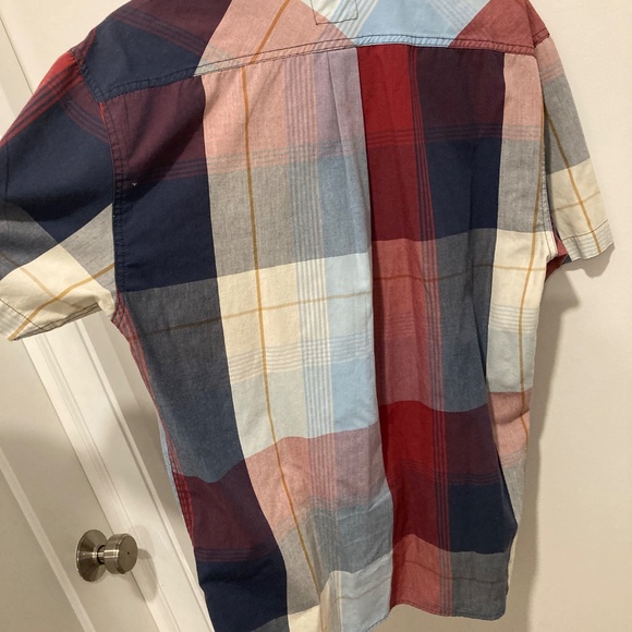 Casual Button up short sleeve Levi’s size Large - Picture 4 of 6